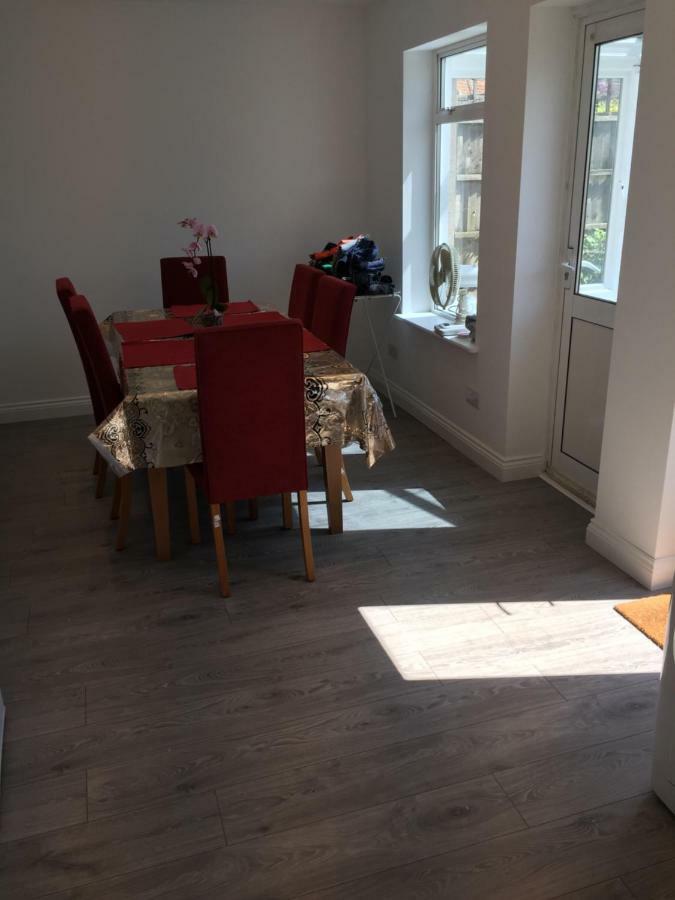 Rushden Vacation Home Hendon Bagian luar foto